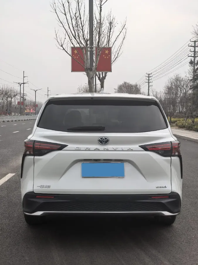 2024 Toyota Granvia 2.5L 189HP L4 E-CVT Hybrid,autocango,china used car exporter,china ev exporter,chinese used car exporter,chinese used ev exporter