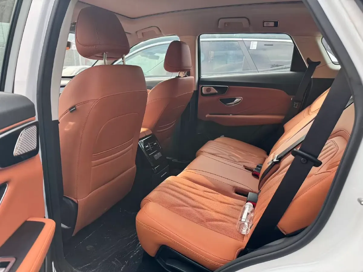 2024 Chery Tiggo8L 2.0T 254HP L4 8AT,autocango,china used car exporter,china ev exporter,chinese used car exporter,chinese used ev exporter