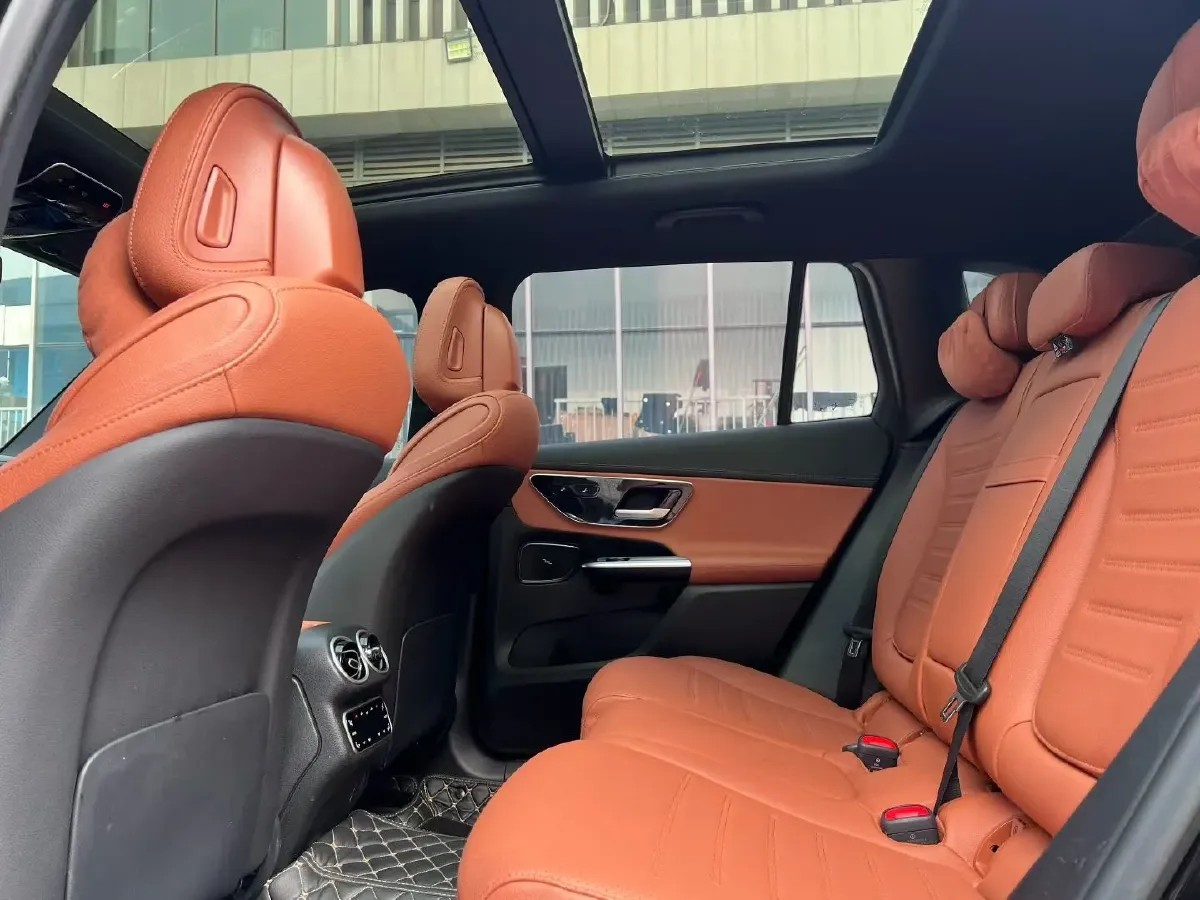 2023 Mercedes-Benz GLC Class 2.0T 258HP L4 9AT,autocango,china used car exporter,china ev exporter,chinese used car exporter,chinese used ev exporter