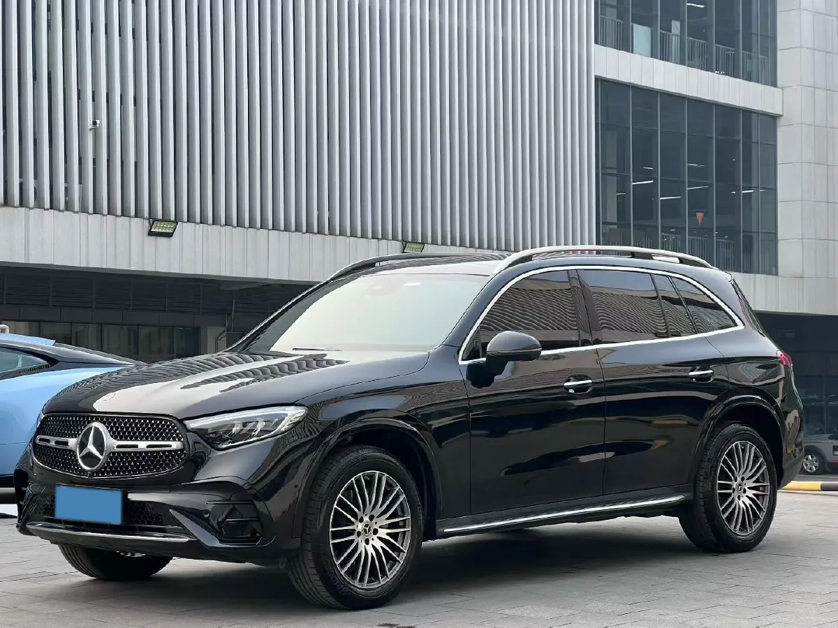 2023 Mercedes-Benz GLC Class 2.0T 258HP L4 9AT,autocango,china used car exporter,china ev exporter,chinese used car exporter,chinese used ev exporter