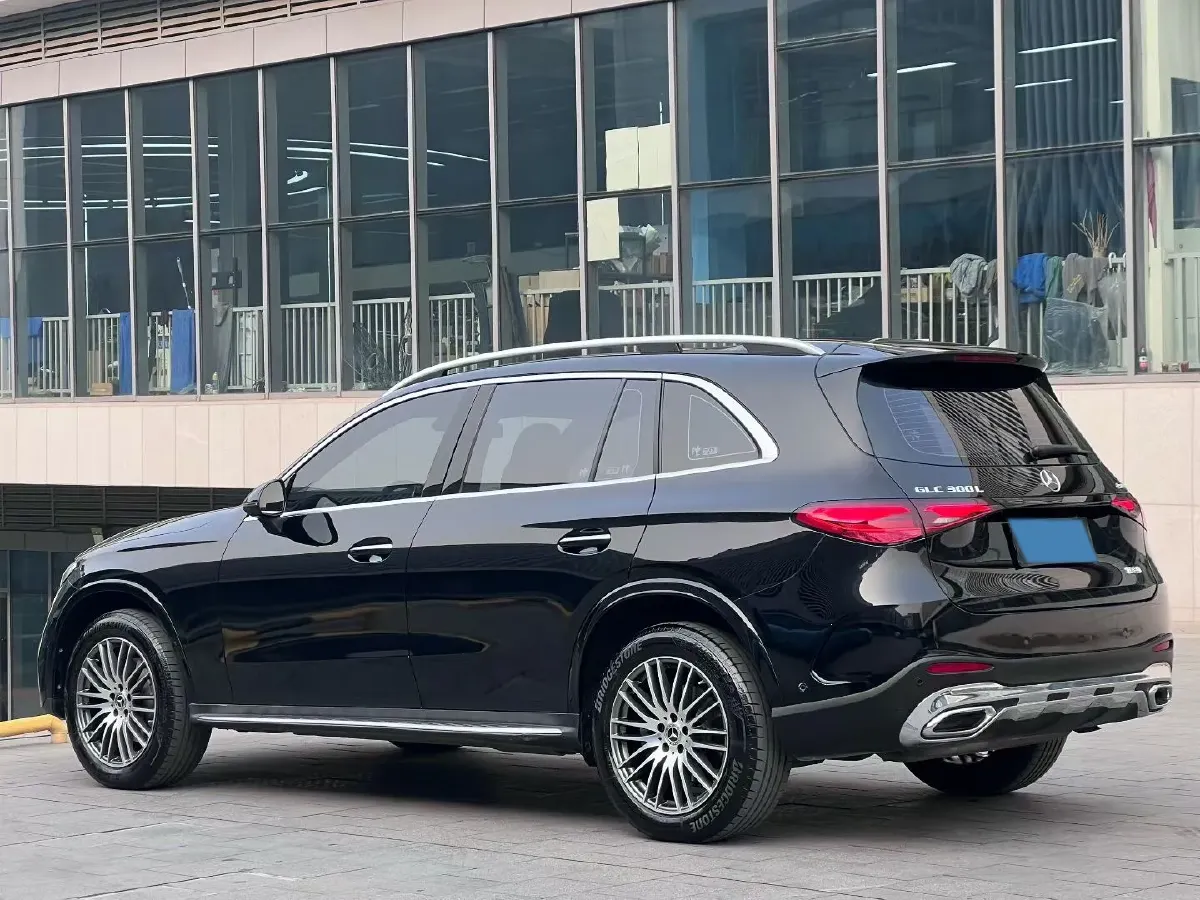 2023 Mercedes-Benz GLC Class 2.0T 258HP L4 9AT,autocango,china used car exporter,china ev exporter,chinese used car exporter,chinese used ev exporter