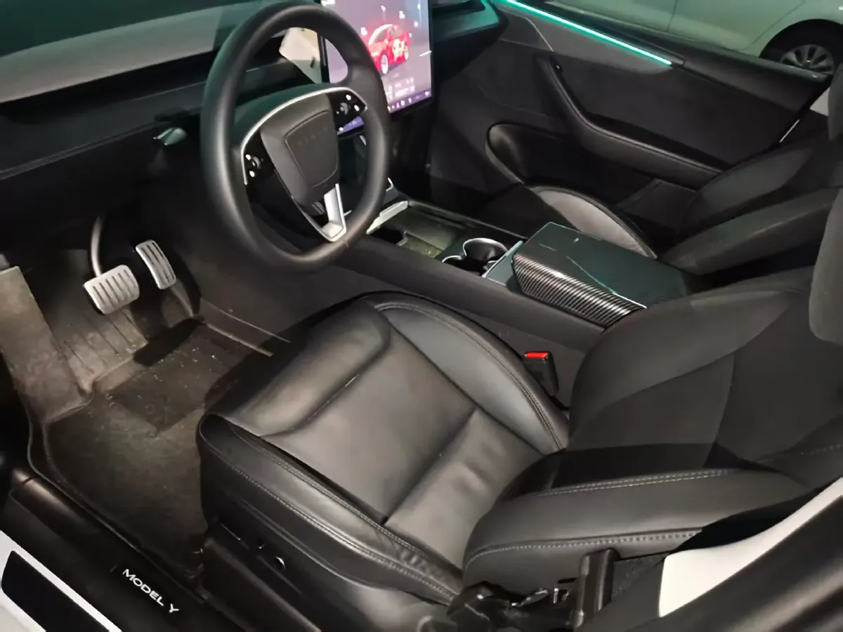 2025 Tesla Model Y BEV 78.4KWH,autocango,china used car exporter,china ev exporter,chinese used car exporter,chinese used ev exporter