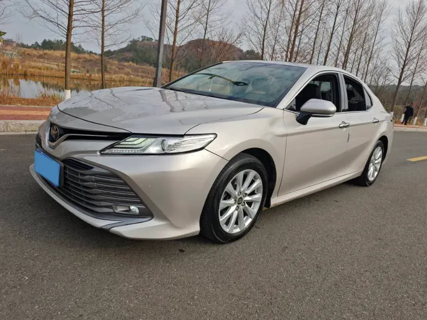 2019 Toyota Camry 2.0L 178HP L4 CVT,autocango,china used car exporter,china ev exporter,chinese used car exporter,chinese used ev exporter