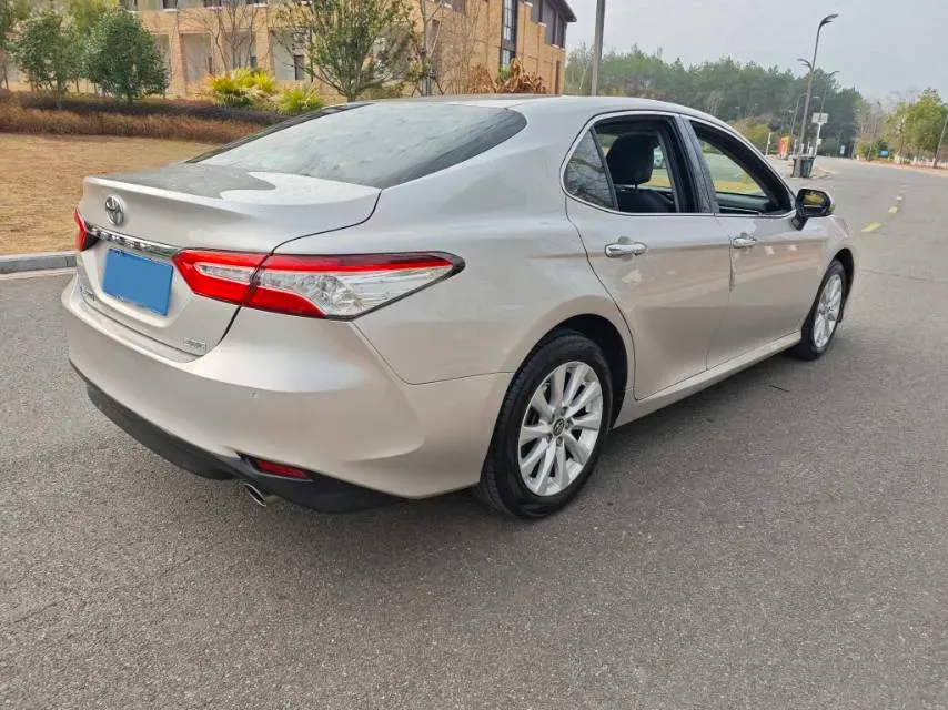 2019 Toyota Camry 2.0L 178HP L4 CVT,autocango,china used car exporter,china ev exporter,chinese used car exporter,chinese used ev exporter
