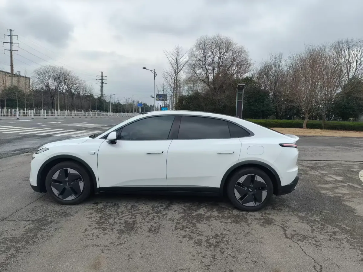 2023 LanDian E5 1.5L 110HP L4 E-CVT PHEV 17.52KWH,autocango,china used car exporter,china ev exporter,chinese used car exporter,chinese used ev exporter
