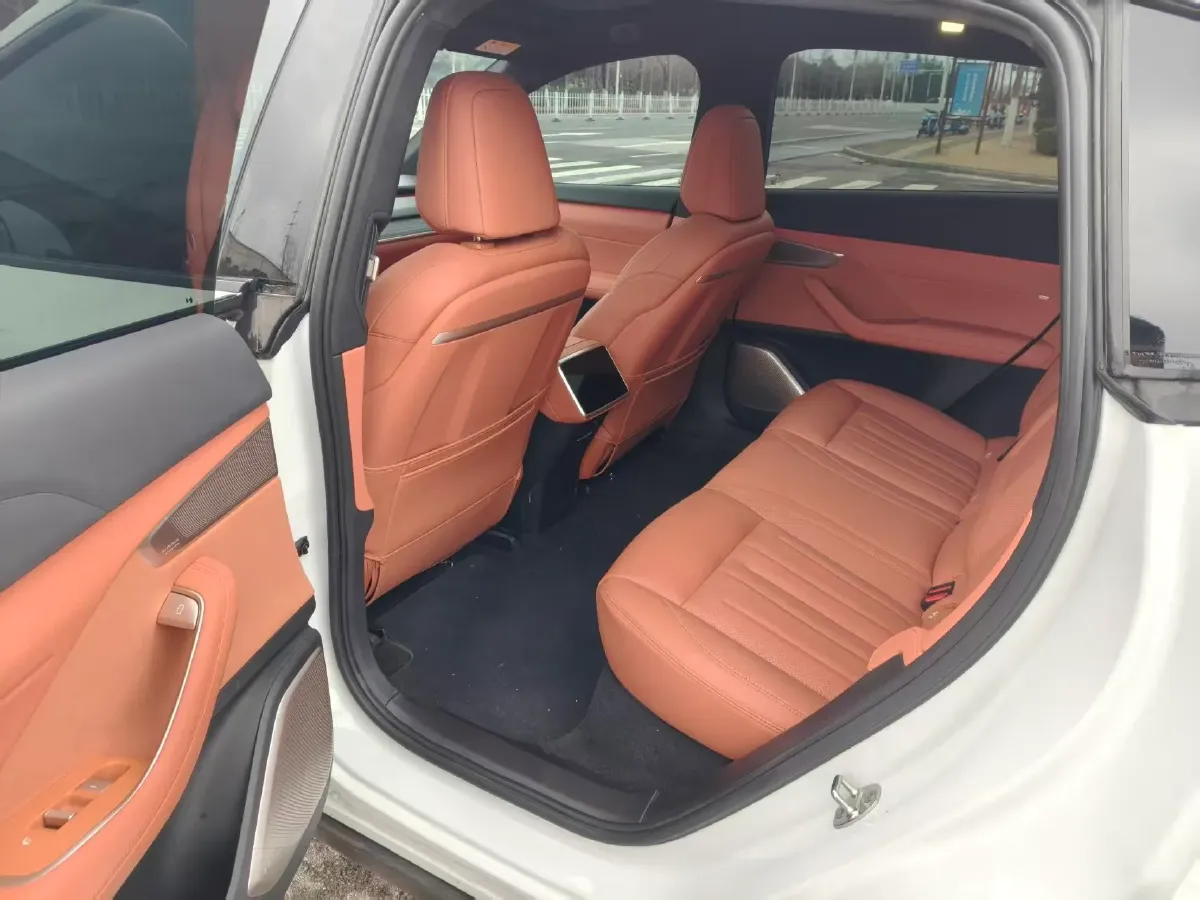2023 LanDian E5 1.5L 110HP L4 E-CVT PHEV 17.52KWH,autocango,china used car exporter,china ev exporter,chinese used car exporter,chinese used ev exporter