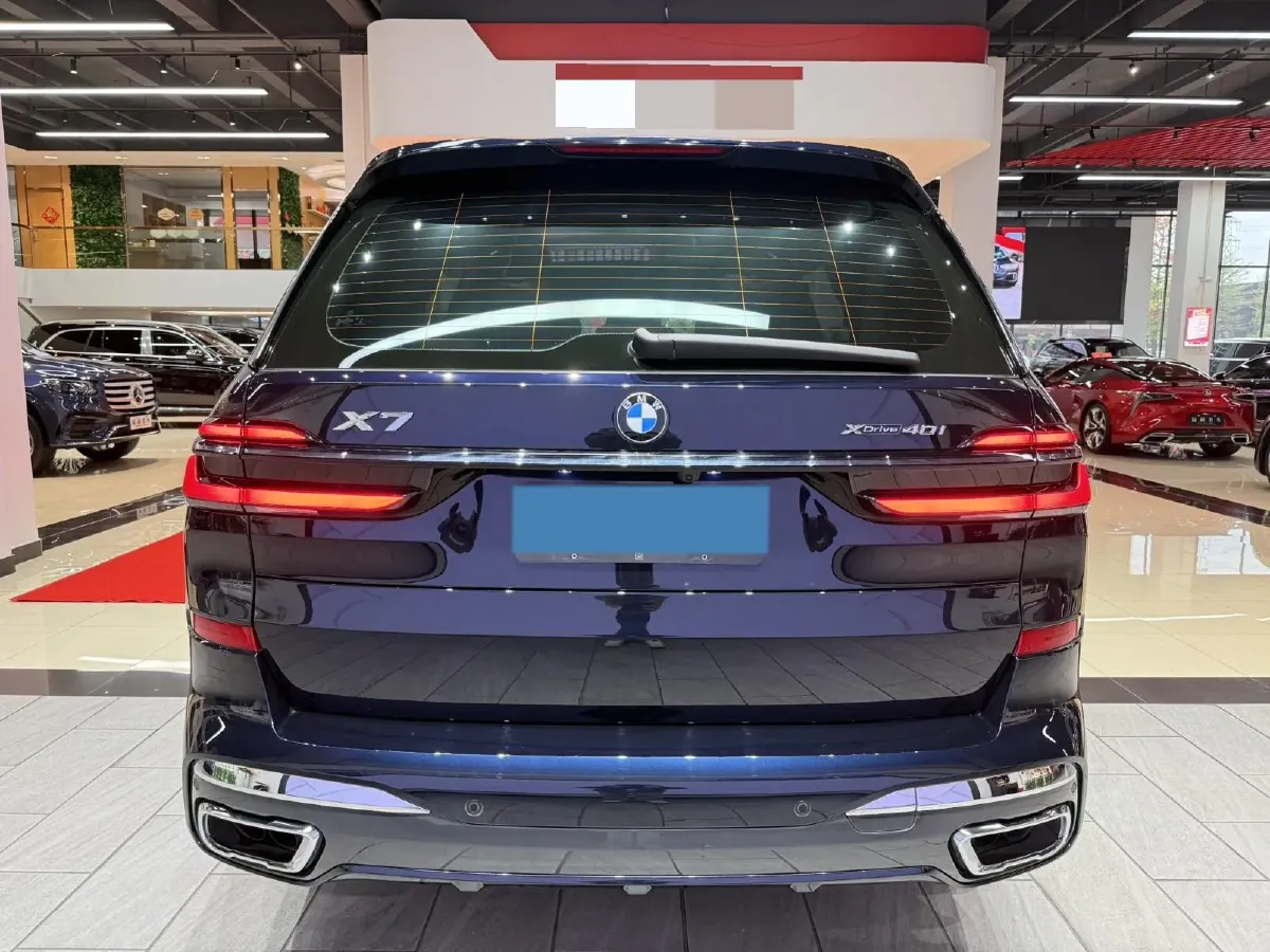 2023 BMW X7 3.0T 381HP L6 8AT,autocango,china used car exporter,china ev exporter,chinese used car exporter,chinese used ev exporter
