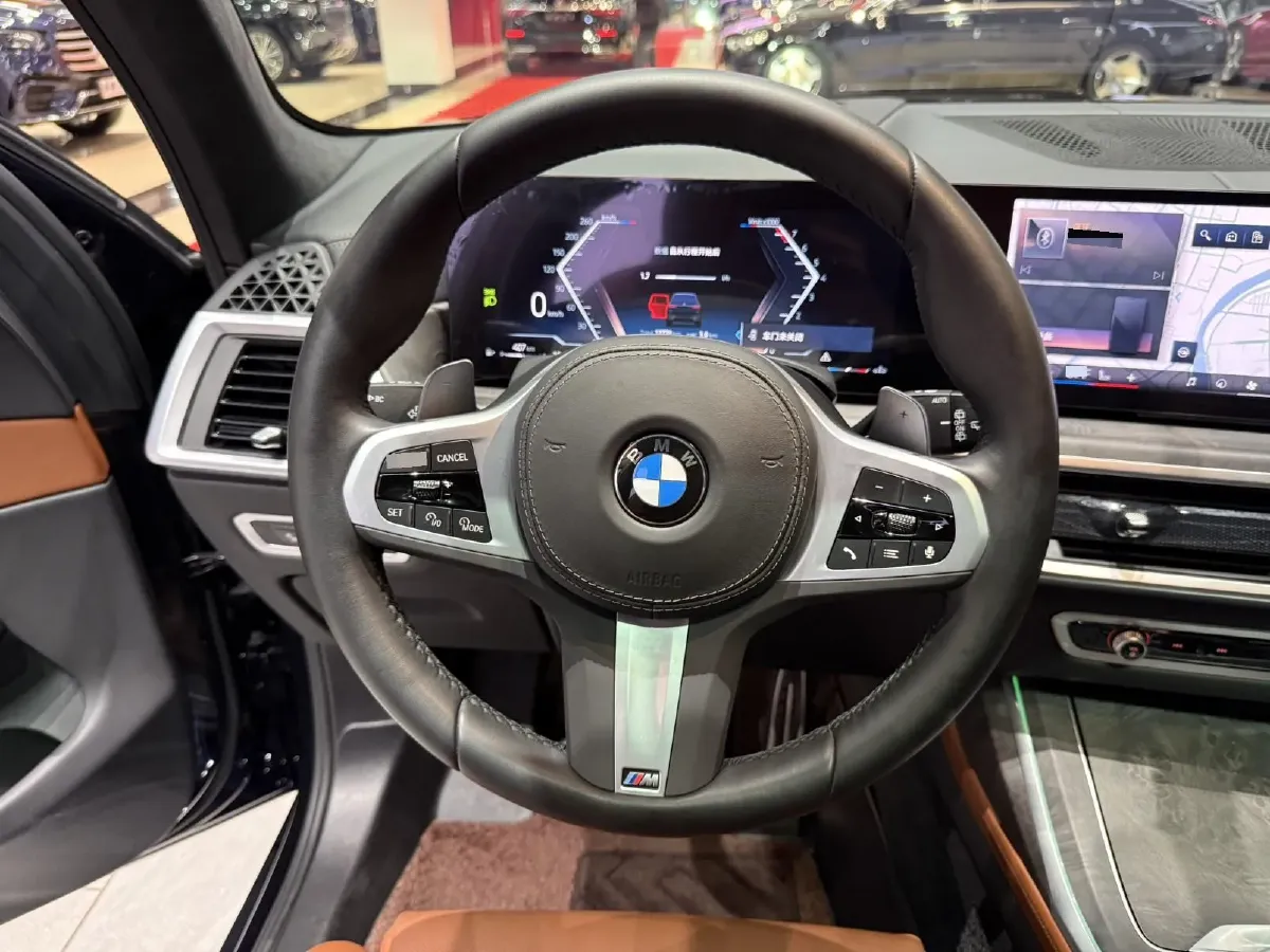 2023 BMW X7 3.0T 381HP L6 8AT,autocango,china used car exporter,china ev exporter,chinese used car exporter,chinese used ev exporter