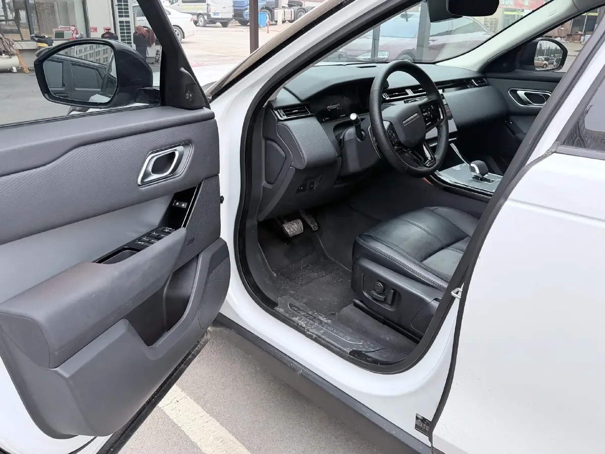 2024 Land Rover Range Rover Velar 2.0T 250HP L4 8AT,autocango,china used car exporter,china ev exporter,chinese used car exporter,chinese used ev exporter