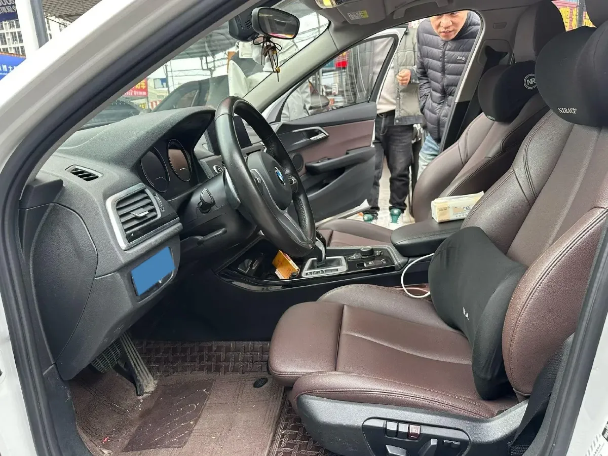 2020 BMW 1 Series 2.0T 192HP L4 7DCT,autocango,china used car exporter,china ev exporter,chinese used car exporter,chinese used ev exporter