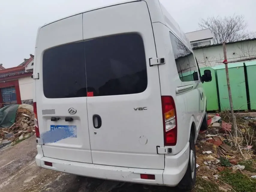 2023 MAXUS XinTu V80 2.0T 127HP L4 6MT,autocango,china used car exporter,china ev exporter,chinese used car exporter,chinese used ev exporter