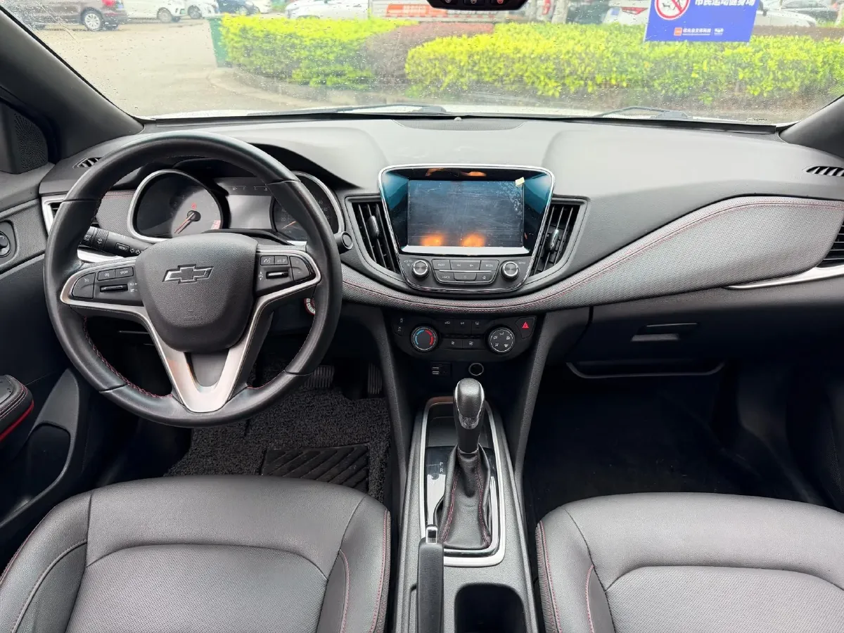 2019 Chevrolet Monza 1.3T 163HP L3 6AT,autocango,china used car exporter,china ev exporter,chinese used car exporter,chinese used ev exporter