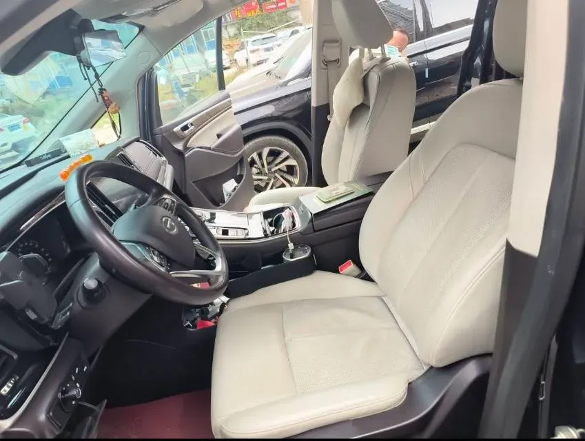 2021 GAC Trumpchi M8 2.0T 252HP L4 8AT,autocango,china used car exporter,china ev exporter,chinese used car exporter,chinese used ev exporter