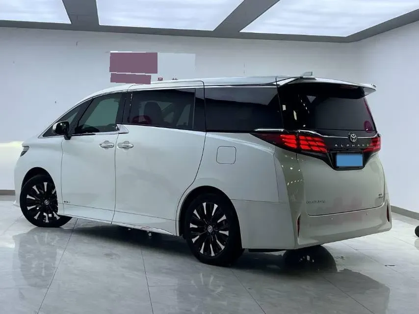 2024 Toyota Alphard 2.5L 190HP L4 E-CVT Hybrid,autocango,china used car exporter,china ev exporter,chinese used car exporter,chinese used ev exporter