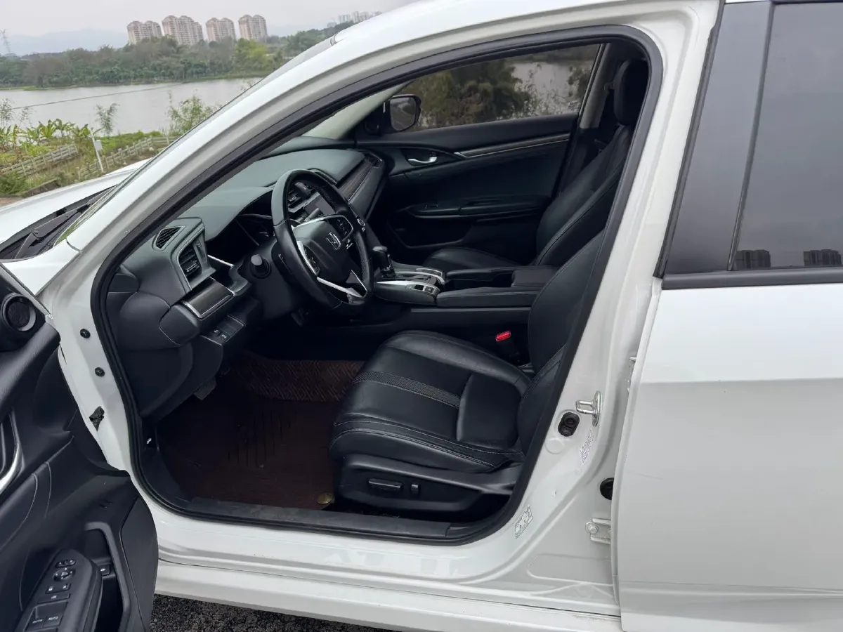 2019 Honda Civic 1.5T 177HP L4 CVT,autocango,china used car exporter,china ev exporter,chinese used car exporter,chinese used ev exporter