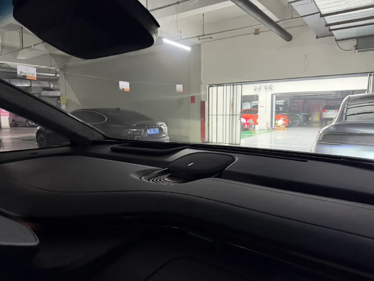 2025 Zeekr MIX BEV 102KWH,autocango,china used car exporter,china ev exporter,chinese used car exporter,chinese used ev exporter