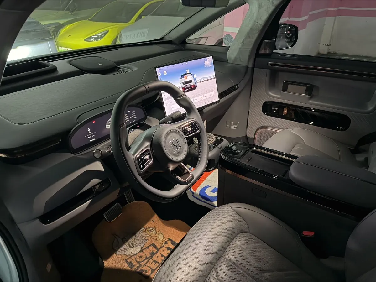 2025 Zeekr MIX BEV 102KWH,autocango,china used car exporter,china ev exporter,chinese used car exporter,chinese used ev exporter