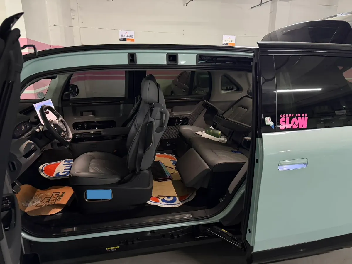 2025 Zeekr MIX BEV 102KWH,autocango,china used car exporter,china ev exporter,chinese used car exporter,chinese used ev exporter