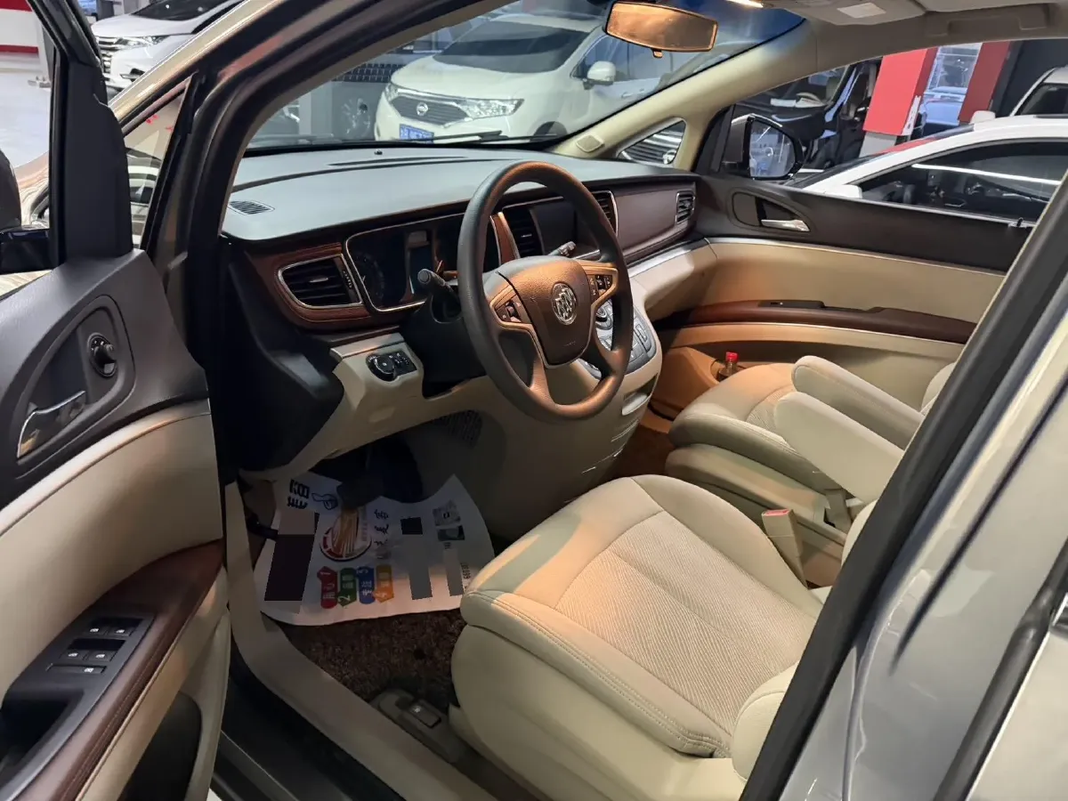 2018 Buick GL8 2.0T 260HP L4 6AT,autocango,china used car exporter,china ev exporter,chinese used car exporter,chinese used ev exporter