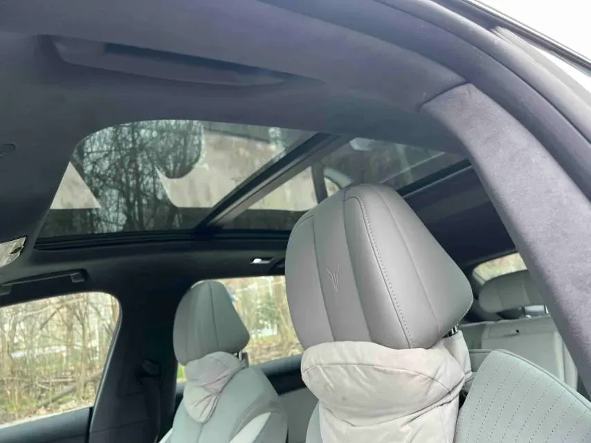 2024 Voyah ZhiYin BEV 79KWH,autocango,china used car exporter,china ev exporter,chinese used car exporter,chinese used ev exporter