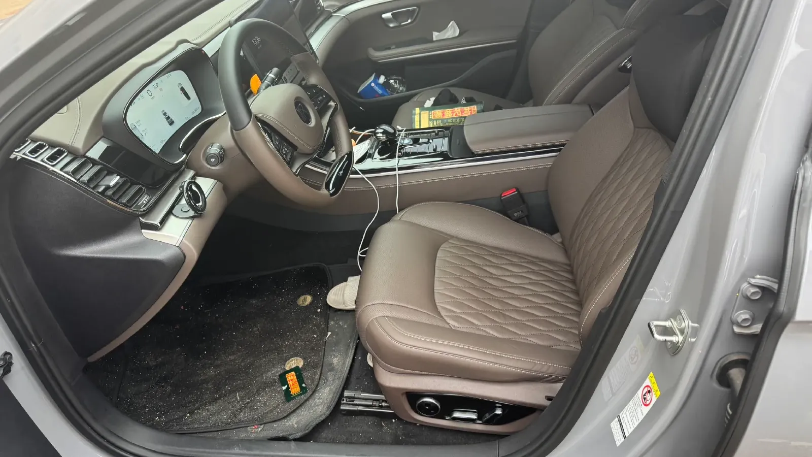 2025 BYD Han 1.5T 156HP L4 E-CVT PHEV,autocango,china used car exporter,china ev exporter,chinese used car exporter,chinese used ev exporter