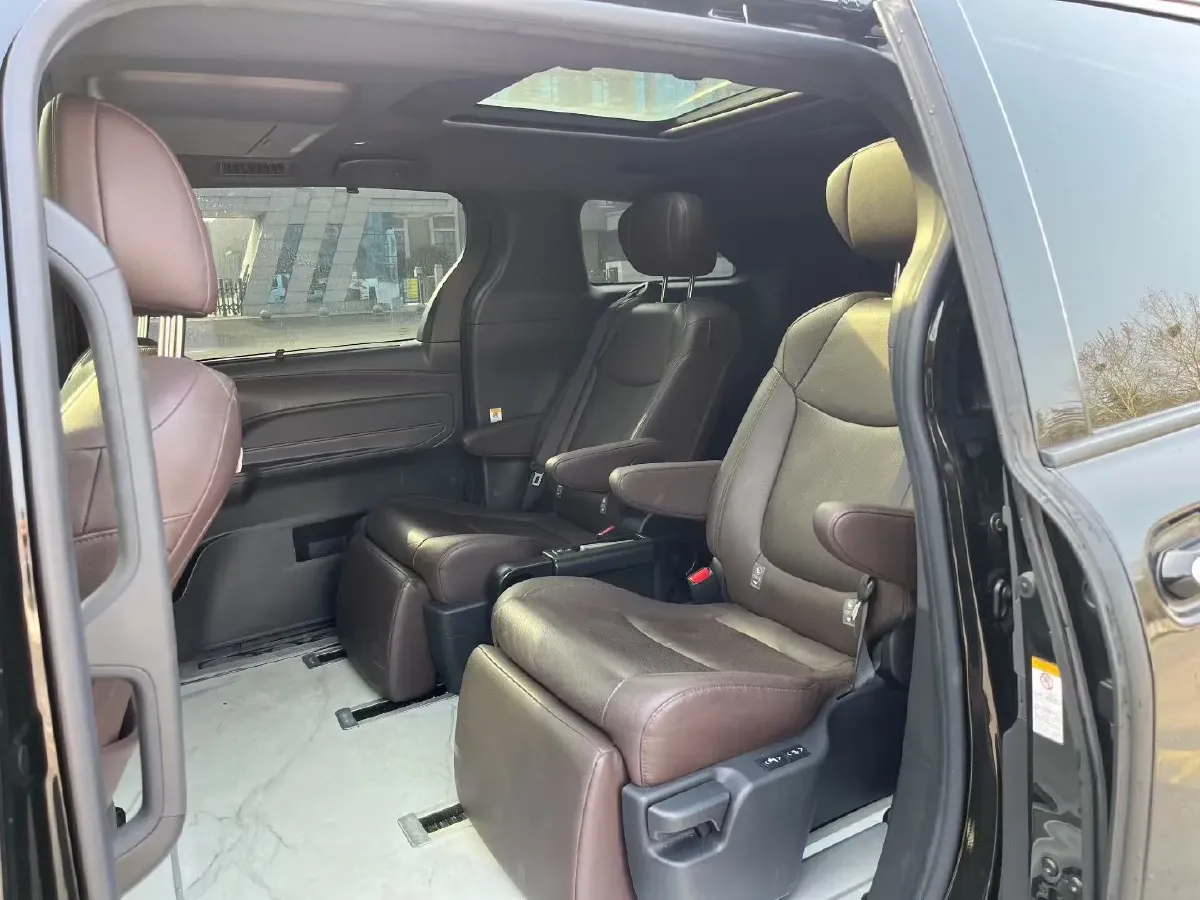 2021 Toyota Sienna 2.5L 192HP L4 E-CVT Hybrid,autocango,china used car exporter,china ev exporter,chinese used car exporter,chinese used ev exporter
