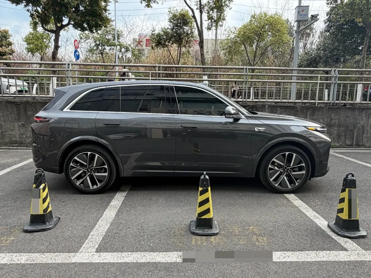 2025 Li L7 Range Extended 154HP REEV,autocango,china used car exporter,china ev exporter,chinese used car exporter,chinese used ev exporter