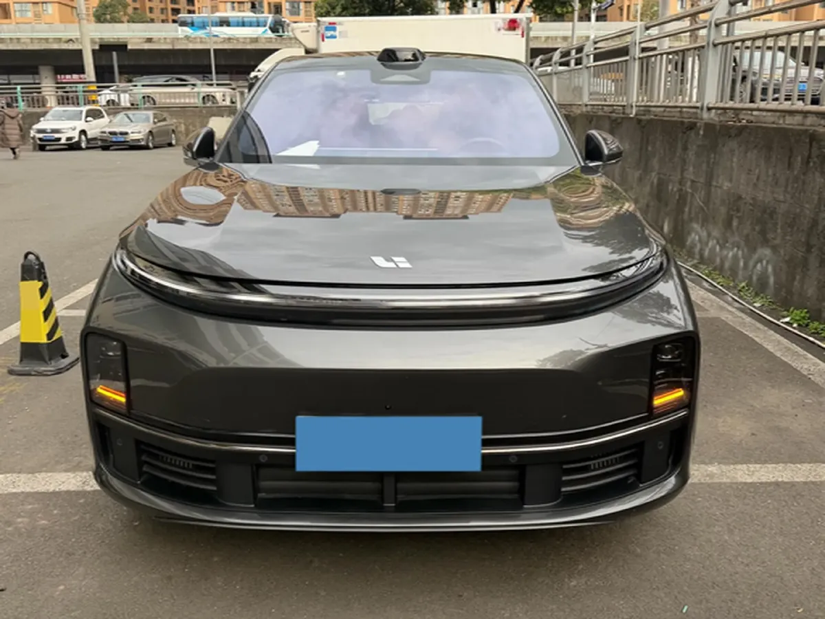 2025 Li L7 Range Extended 154HP REEV,autocango,china used car exporter,china ev exporter,chinese used car exporter,chinese used ev exporter