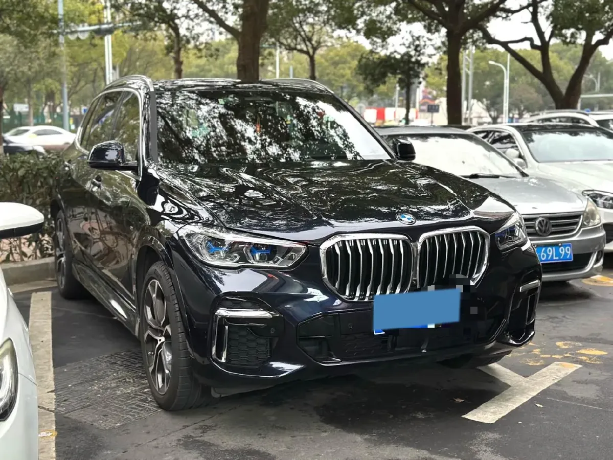 2022 BMW X5 3.0T 333HP L6 8AT,autocango,china used car exporter,china ev exporter,chinese used car exporter,chinese used ev exporter
