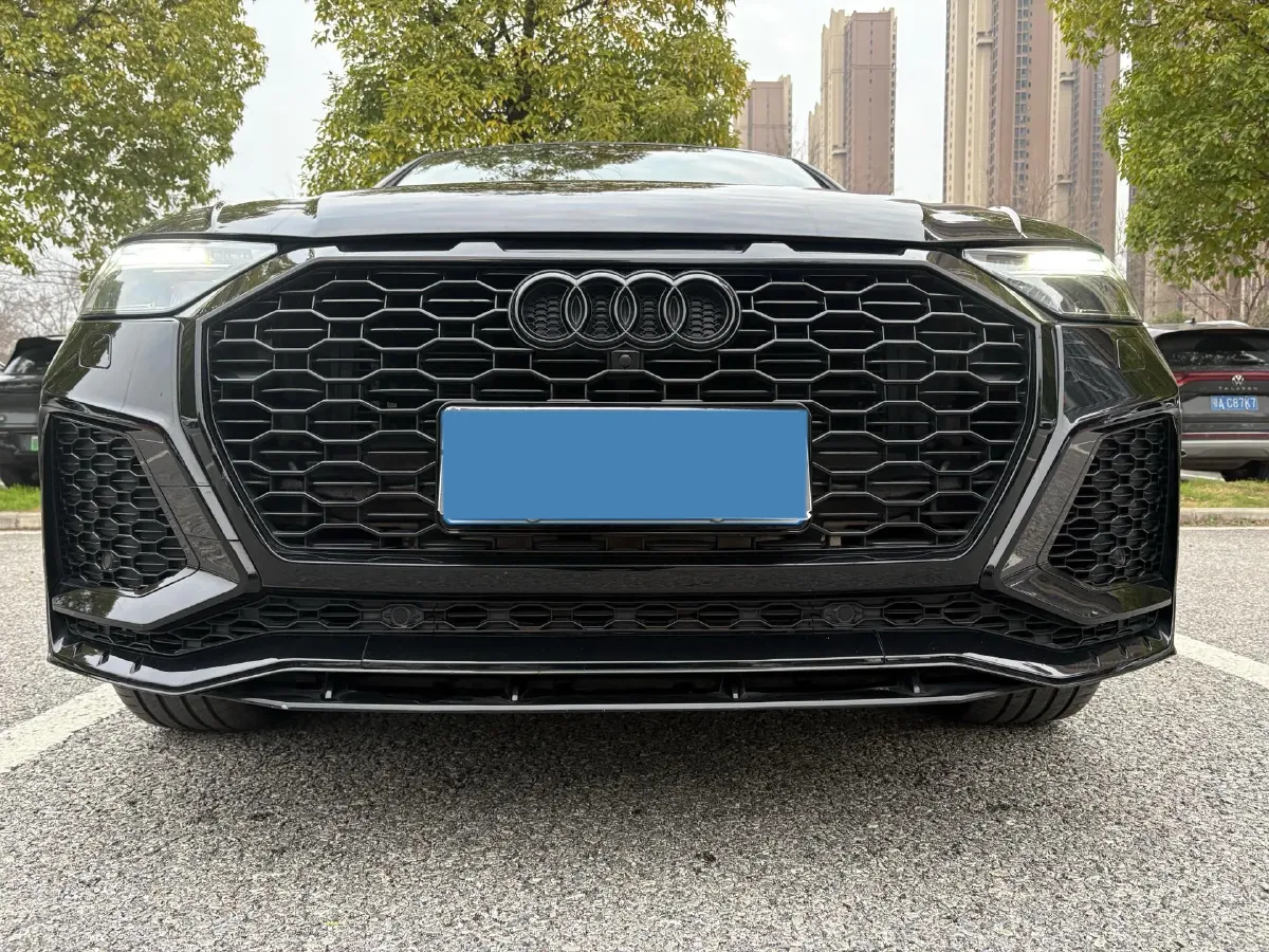 2022 Audi Q5L 2.0T 190HP L4 7DCT,autocango,china used car exporter,china ev exporter,chinese used car exporter,chinese used ev exporter