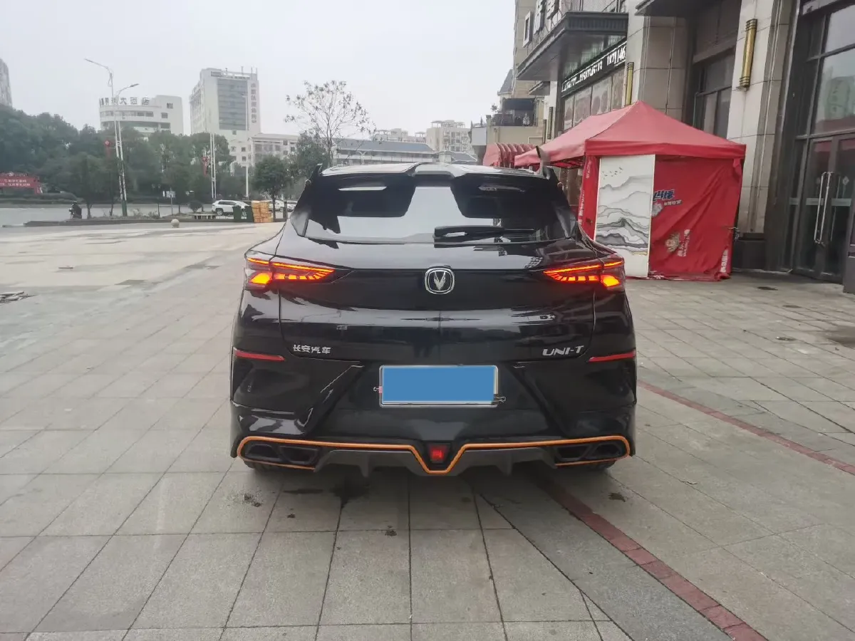 2021 ChangAn UNI-T 1.5T 180HP L4 7DCT,autocango,china used car exporter,china ev exporter,chinese used car exporter,chinese used ev exporter