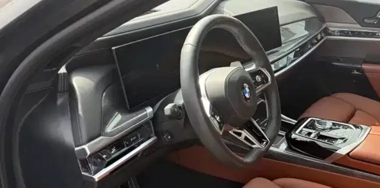 2023 BMW 7 Series 3.0T 381HP L6 8AT,autocango,china used car exporter,china ev exporter,chinese used car exporter,chinese used ev exporter