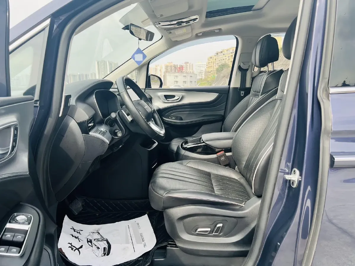 2021 Roewe iMAX8 2.0T 234HP L4 8AT,autocango,china used car exporter,china ev exporter,chinese used car exporter,chinese used ev exporter