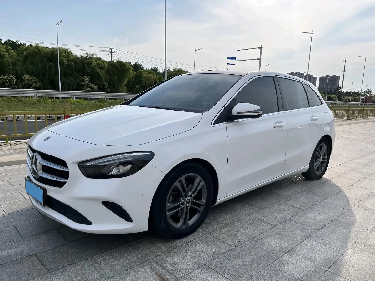 2020 Mercedes-Benz B Class 1.3T 163HP L4 7DCT,autocango,china used car exporter,china ev exporter,chinese used car exporter,chinese used ev exporter