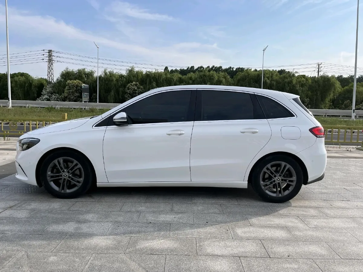 2020 Mercedes-Benz B Class 1.3T 163HP L4 7DCT,autocango,china used car exporter,china ev exporter,chinese used car exporter,chinese used ev exporter