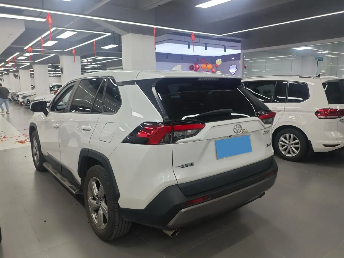 2022 Toyota RAV4 2.0L 171HP L4 CVT,autocango,china used car exporter,china ev exporter,chinese used car exporter,chinese used ev exporter