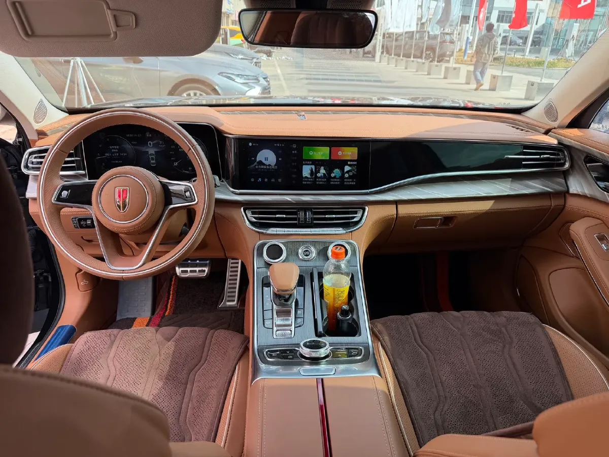2022 HongQi H9 2.0T 252HP L4 7DCT,autocango,china used car exporter,china ev exporter,chinese used car exporter,chinese used ev exporter