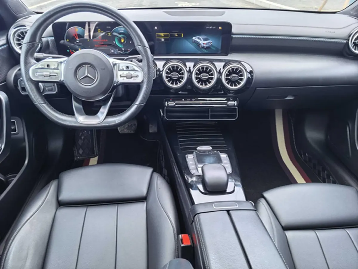 2022 Mercedes-Benz A Class 1.3T 163HP L4 7DCT,autocango,china used car exporter,china ev exporter,chinese used car exporter,chinese used ev exporter