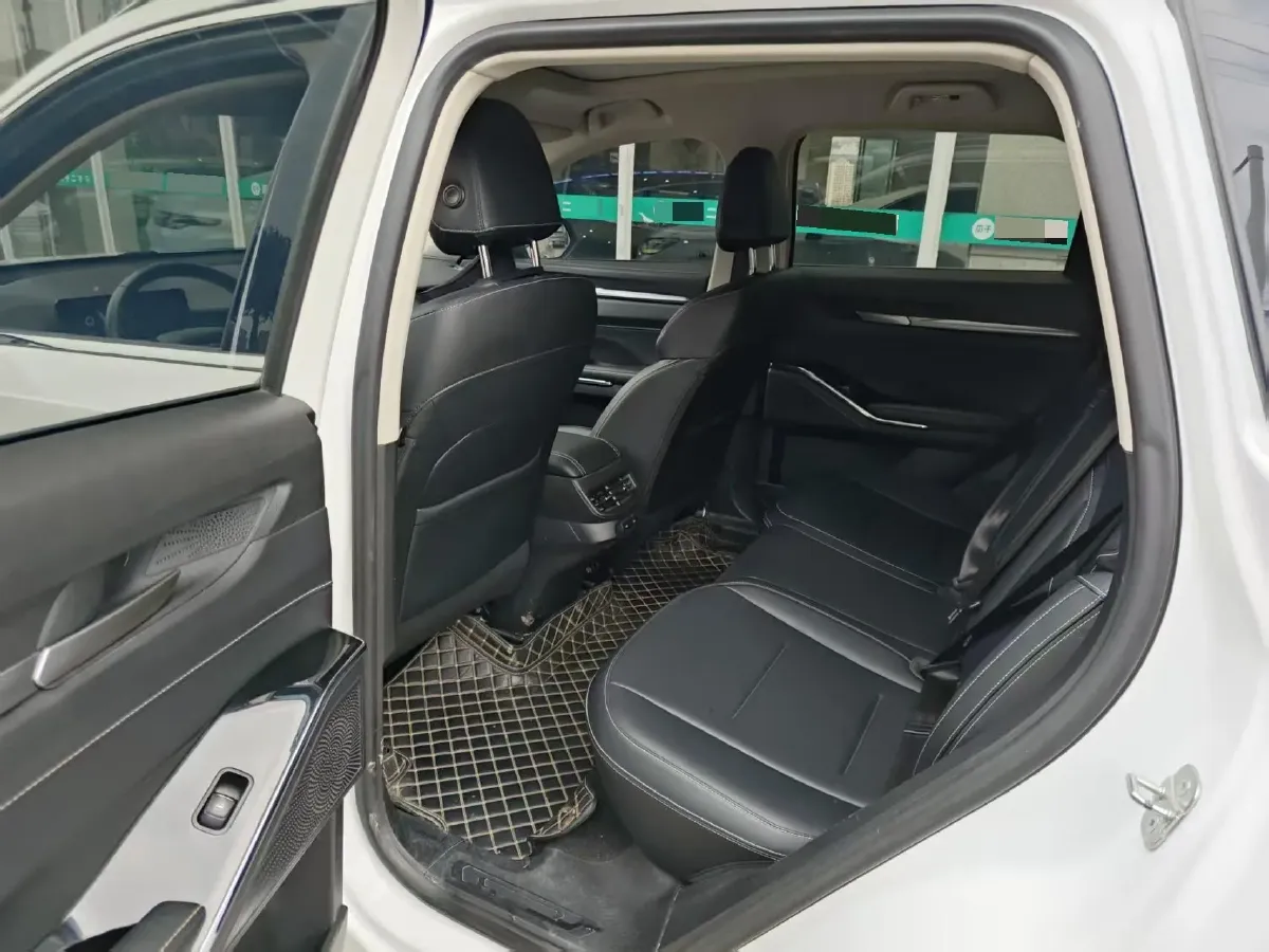 2021 Haval H6 1.5T 169HP L4 7DCT,autocango,china used car exporter,china ev exporter,chinese used car exporter,chinese used ev exporter