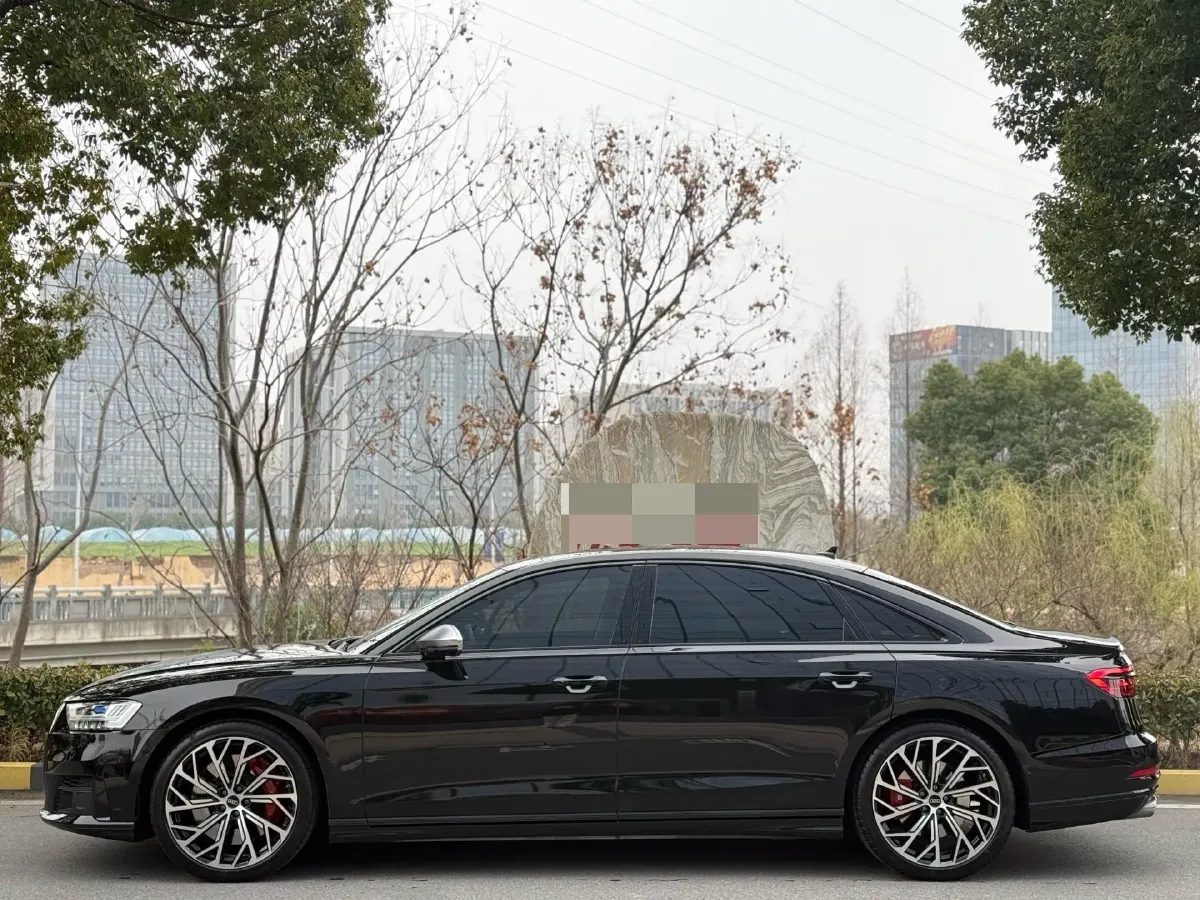 2021 Audi S8 4.0T 571HP V8 8AT,autocango,china used car exporter,china ev exporter,chinese used car exporter,chinese used ev exporter