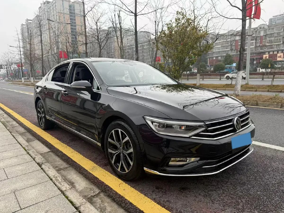 2020 Volkswagen Magotan 2.0T 186HP L4 7DCT,autocango,china used car exporter,china ev exporter,chinese used car exporter,chinese used ev exporter