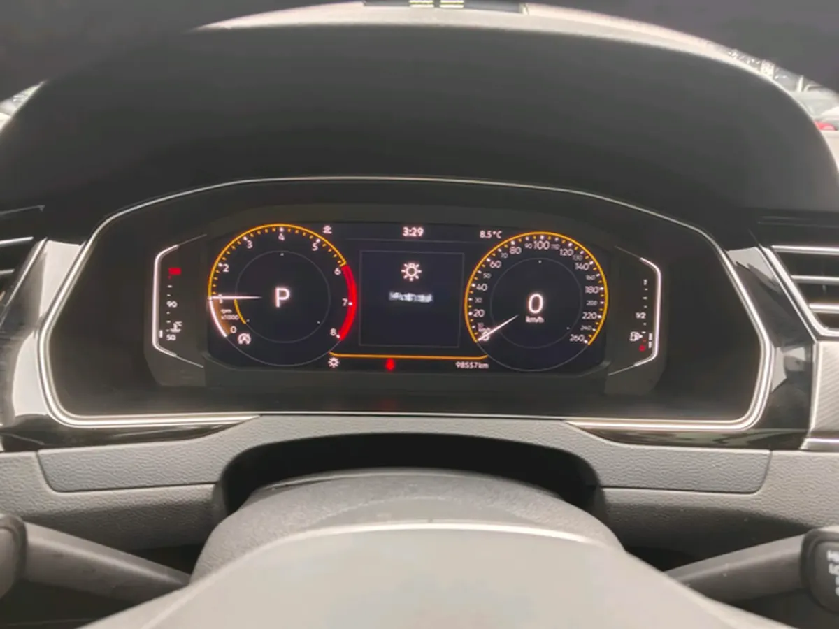 2020 Volkswagen Magotan 2.0T 220HP L4 7DCT,autocango,china used car exporter,china ev exporter,chinese used car exporter,chinese used ev exporter