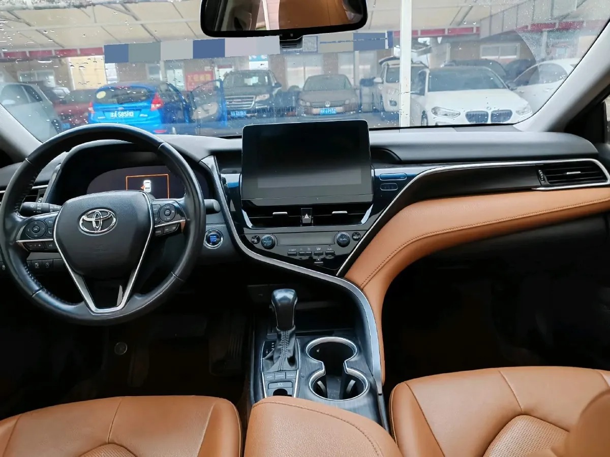 2021 Toyota Camry 2.5L 209HP L4 8AT,autocango,china used car exporter,china ev exporter,chinese used car exporter,chinese used ev exporter