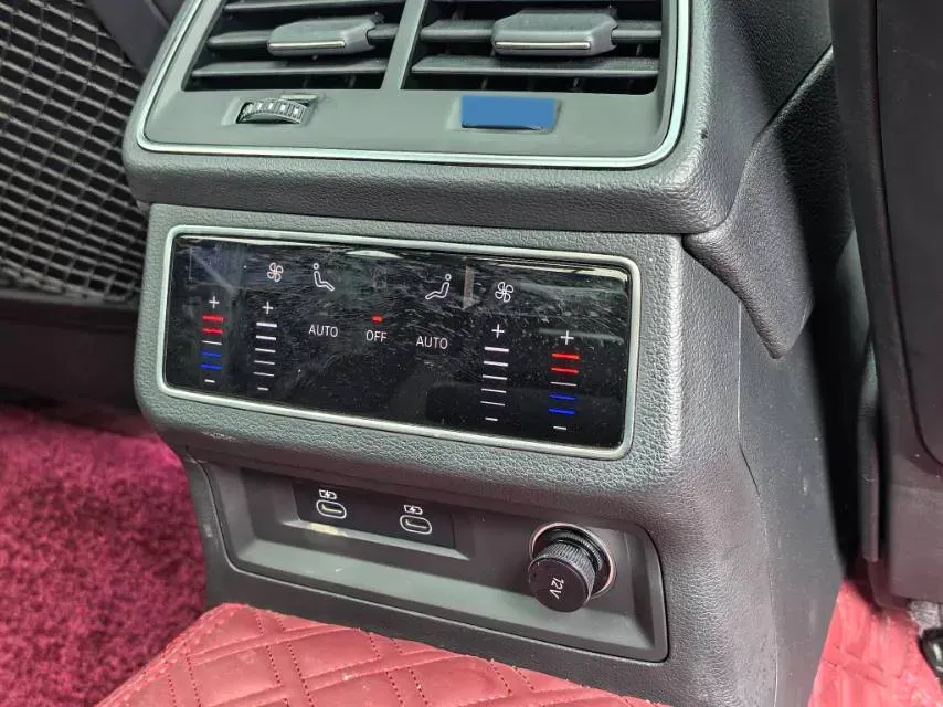 2024 Audi A6L 2.0T 245HP L4 7DCT,autocango,china used car exporter,china ev exporter,chinese used car exporter,chinese used ev exporter