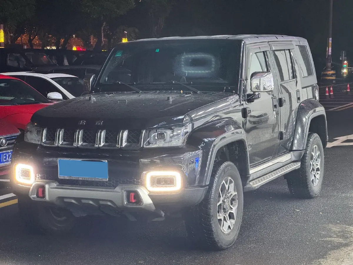 2018 Beijing BJ40 2.3T 250HP L4 6AT,autocango,china used car exporter,china ev exporter,chinese used car exporter,chinese used ev exporter