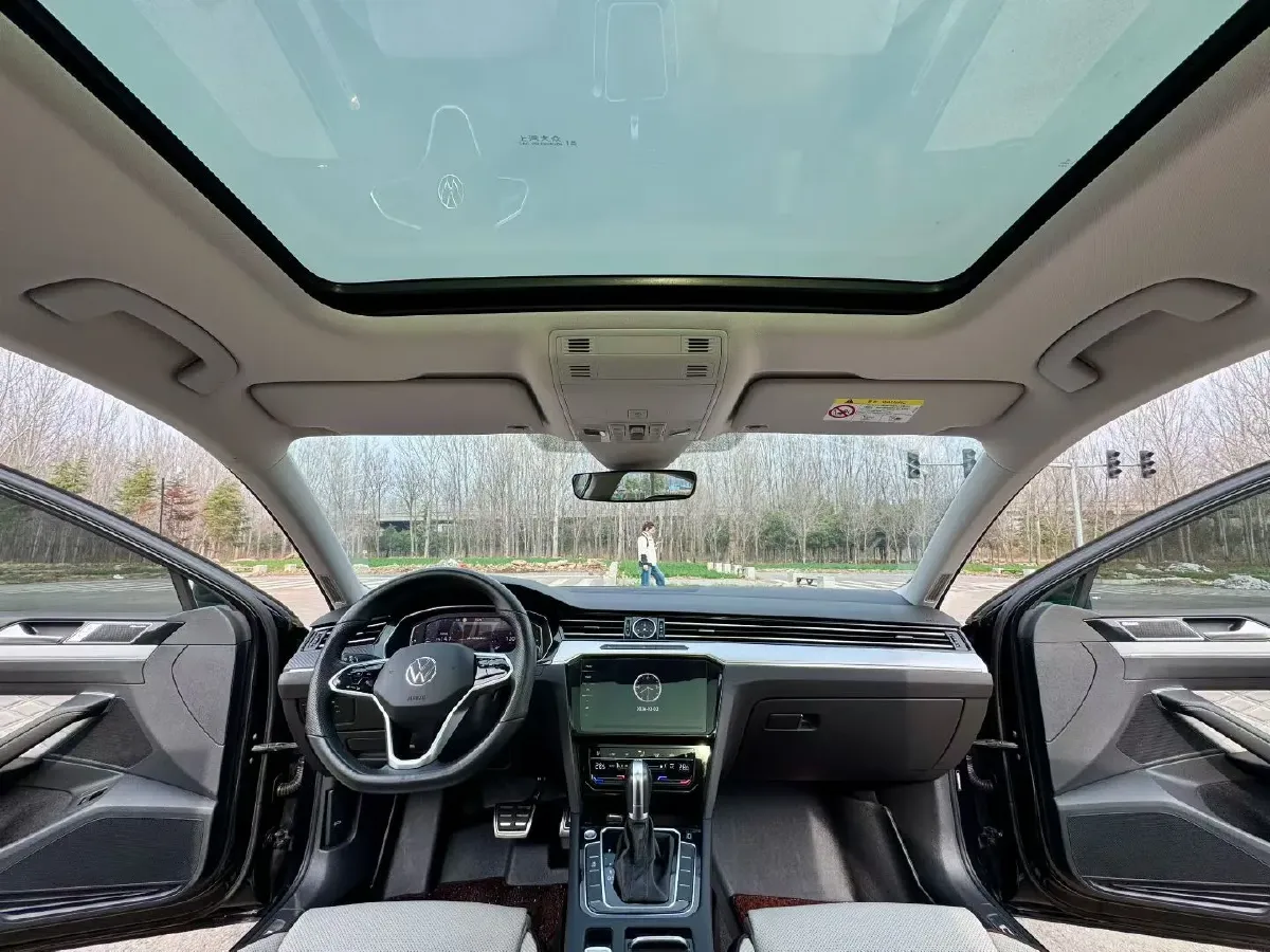 2023 Volkswagen Magotan 2.0T 186HP L4 7DCT,autocango,china used car exporter,china ev exporter,chinese used car exporter,chinese used ev exporter