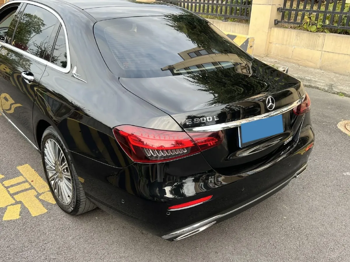 2021 Mercedes-Benz E Class 2.0T 258HP L4 9AT,autocango,china used car exporter,china ev exporter,chinese used car exporter,chinese used ev exporter