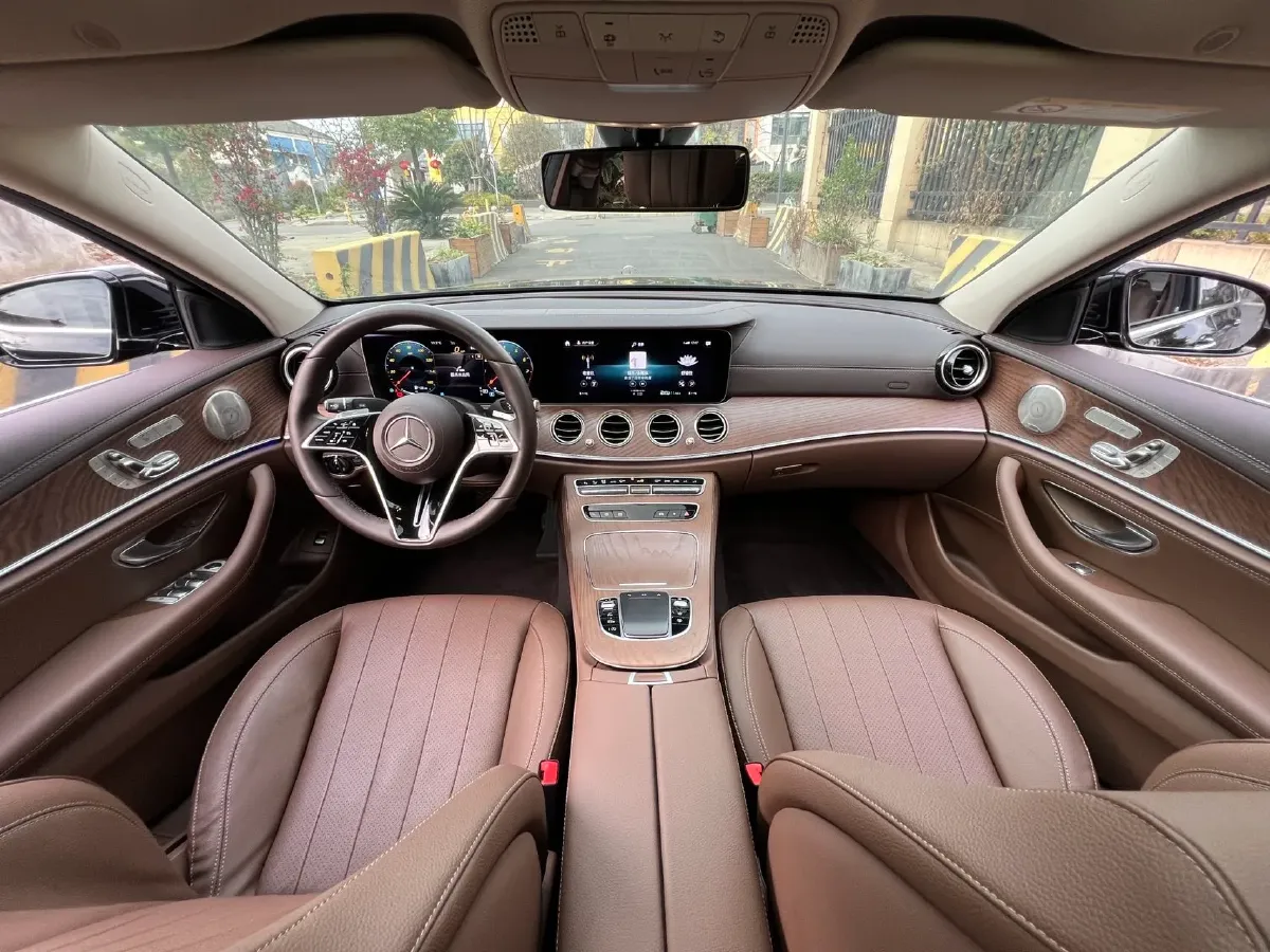 2021 Mercedes-Benz E Class 2.0T 258HP L4 9AT,autocango,china used car exporter,china ev exporter,chinese used car exporter,chinese used ev exporter