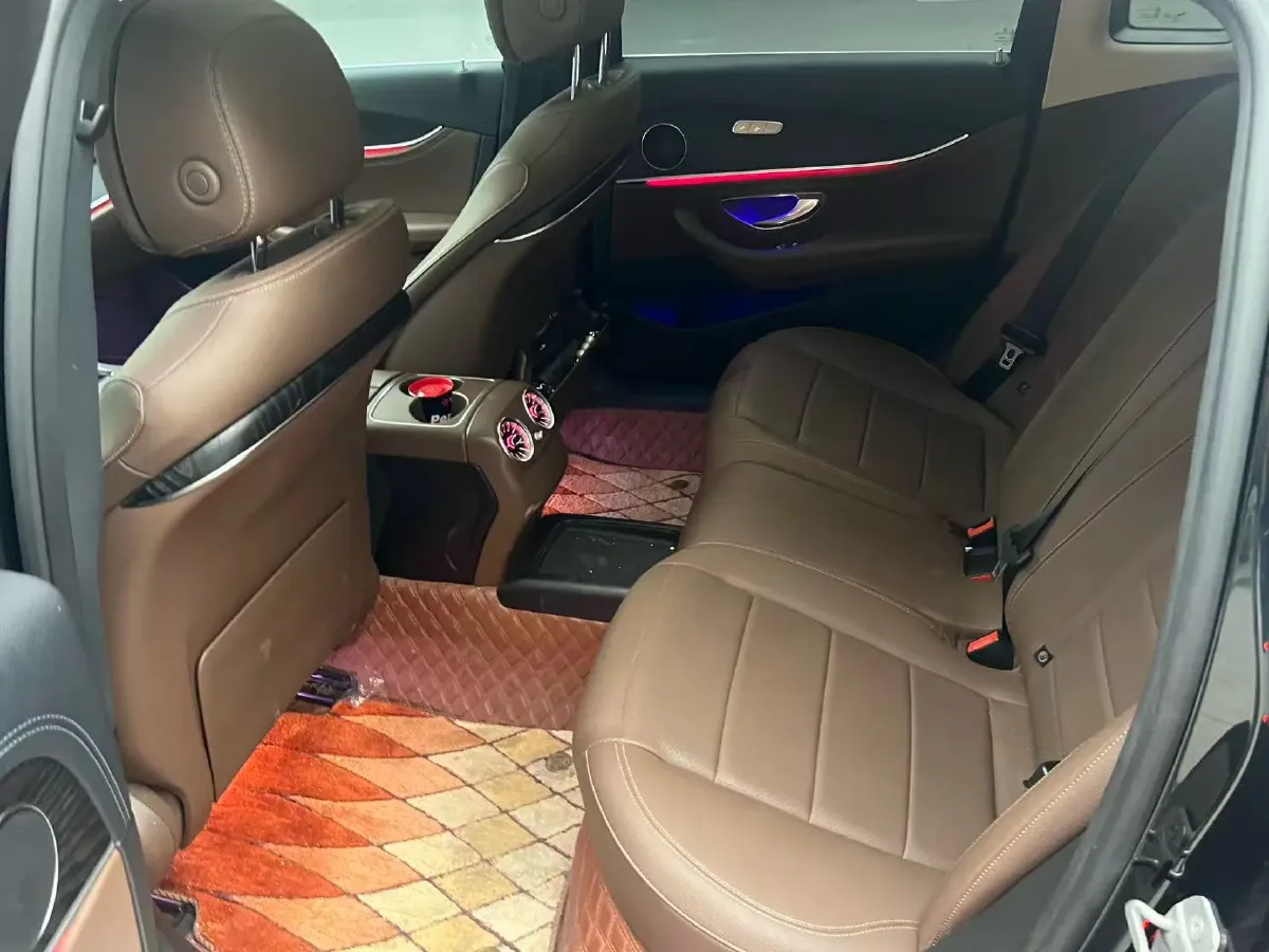 2020 Mercedes-Benz E Class 1.5T 184HP L4 9AT,autocango,china used car exporter,china ev exporter,chinese used car exporter,chinese used ev exporter