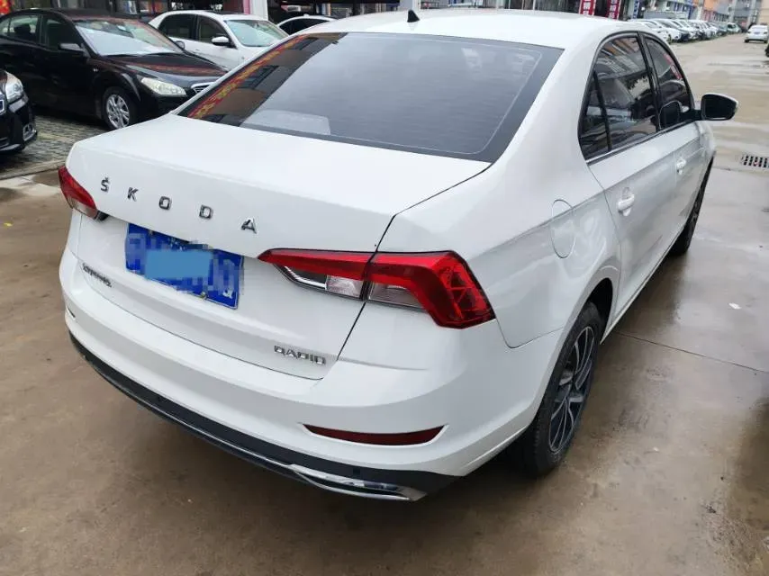 2022 Skoda Rapid 1.5L 112HP L4 6AT,autocango,china used car exporter,china ev exporter,chinese used car exporter,chinese used ev exporter